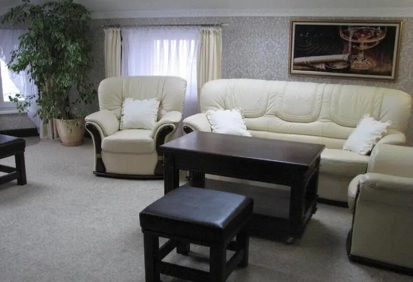Suite with lake view, Sapsan