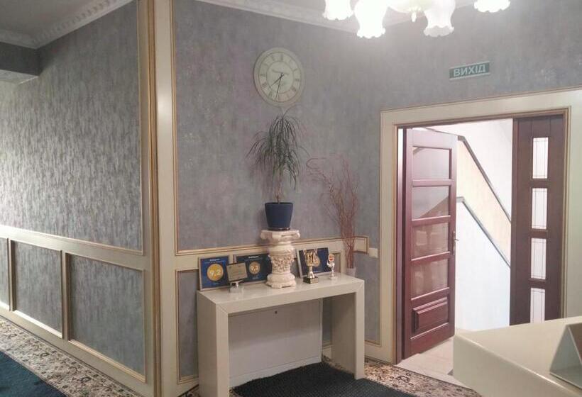 Suite with lake view, Sapsan