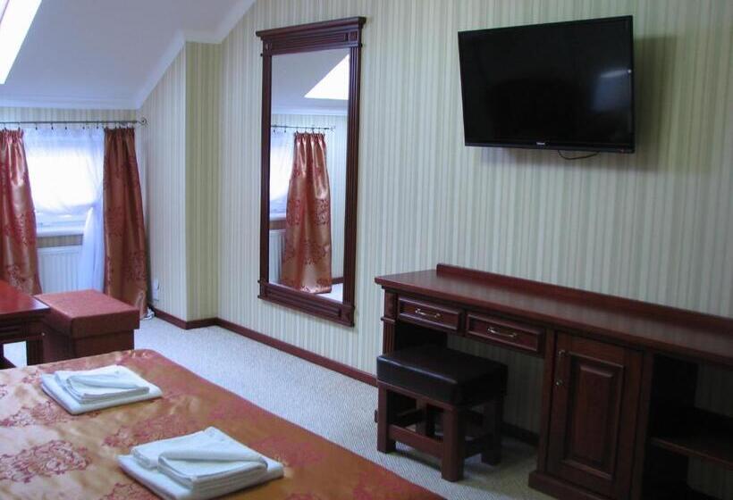 Comfort room with lake view, Sapsan