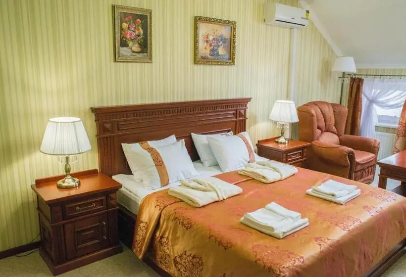 Comfort room with lake view, Sapsan