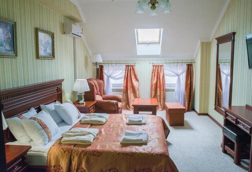 Comfort room with lake view, Sapsan