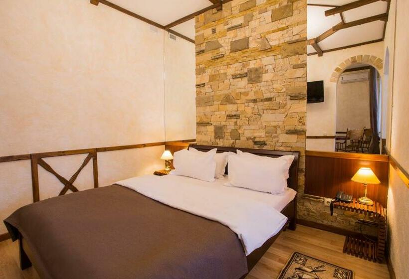 استودیوی استاندارد, Spa Hotel Myslyvskiy Dvir