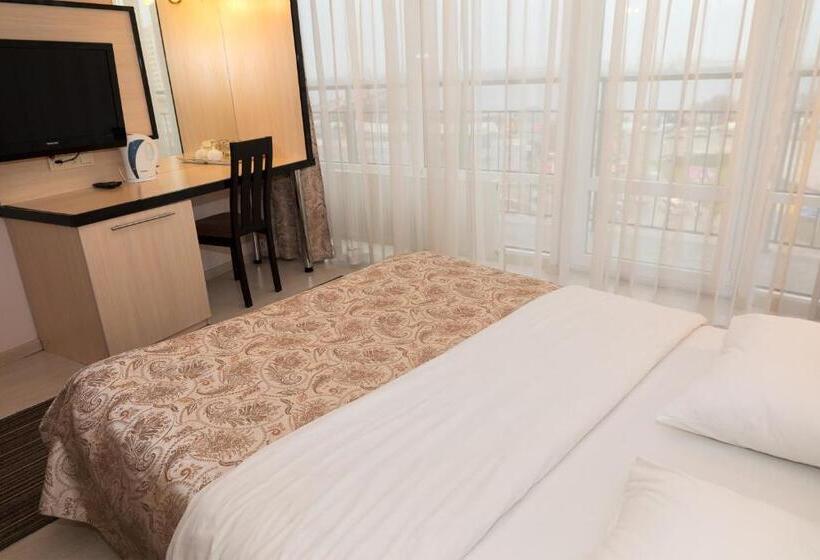 اتاق استاندارد با بالکن, Staybridge Mini