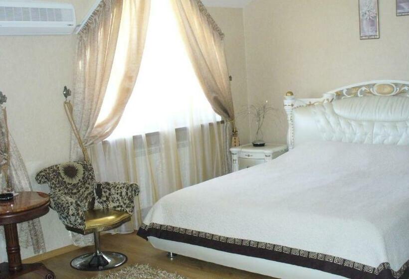 חדר סופריור, Strelets