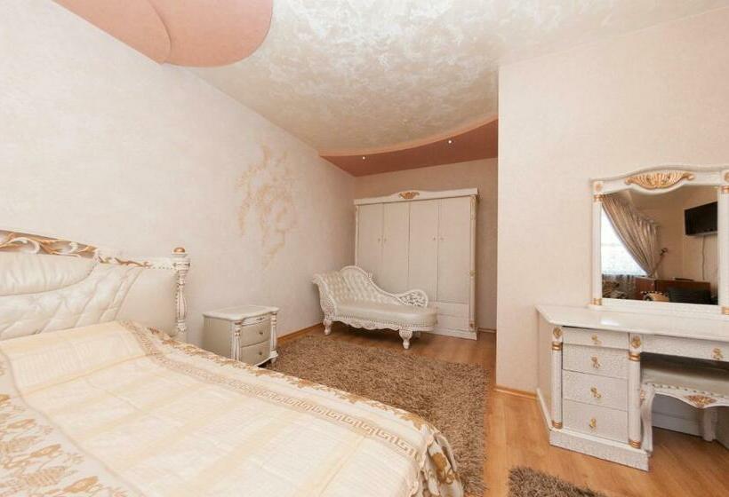 חדר סופריור, Strelets