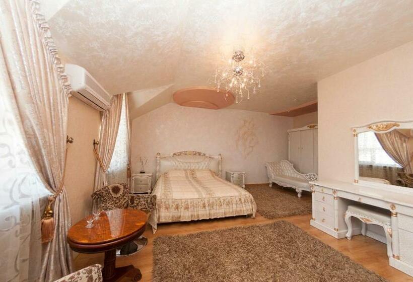 חדר סופריור, Strelets