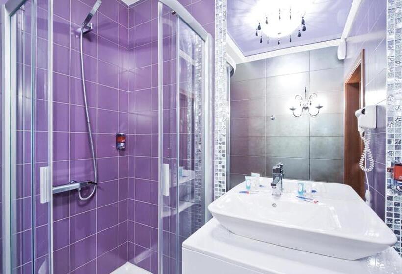 سوییت لوکس, Style