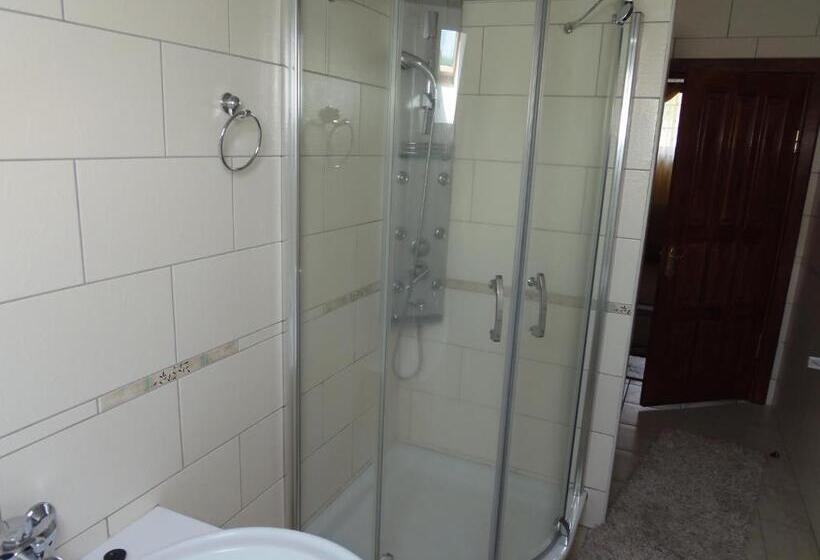 آپارتمان دلوکس 3 خوابه, Tourist Complex Karina