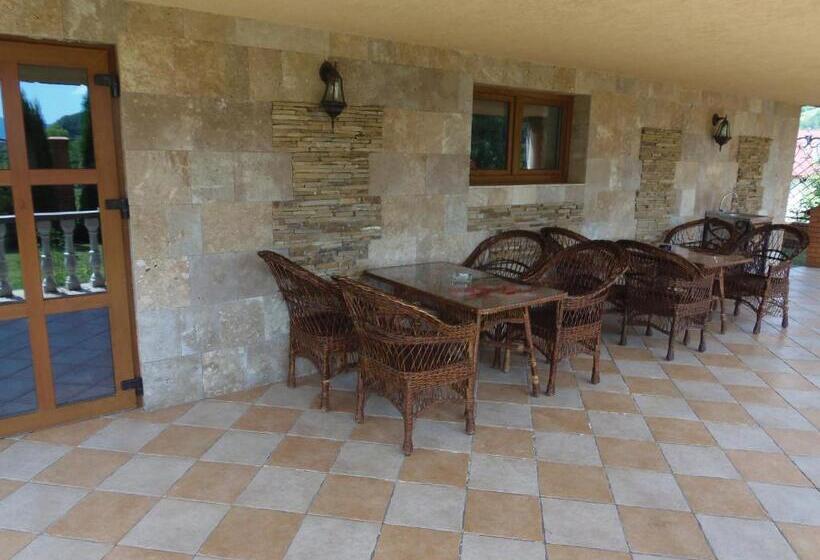 آپارتمان دلوکس 3 خوابه, Tourist Complex Karina