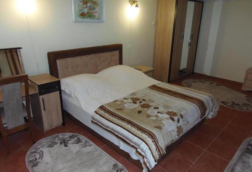 استودیوی استاندارد, Tourist Complex Karina