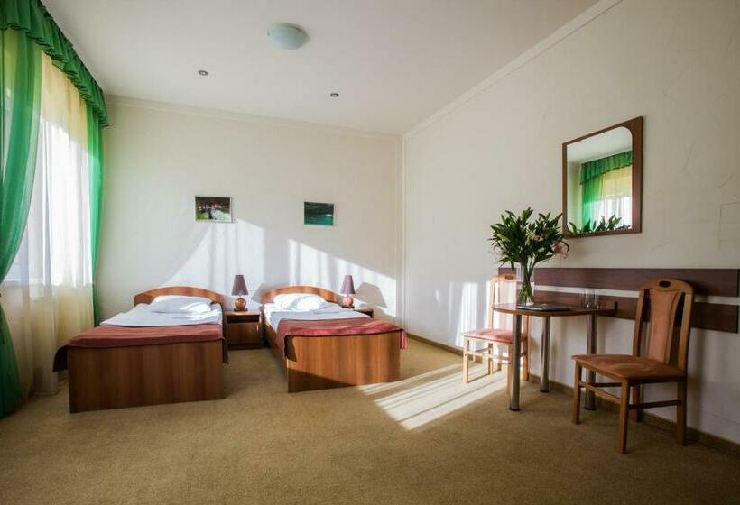 חדר סטנדרט, Ungvarskiy