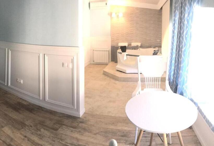 Junior Suite Hidromasszázzsal, Spa Hotel Myslyvskiy Dvir