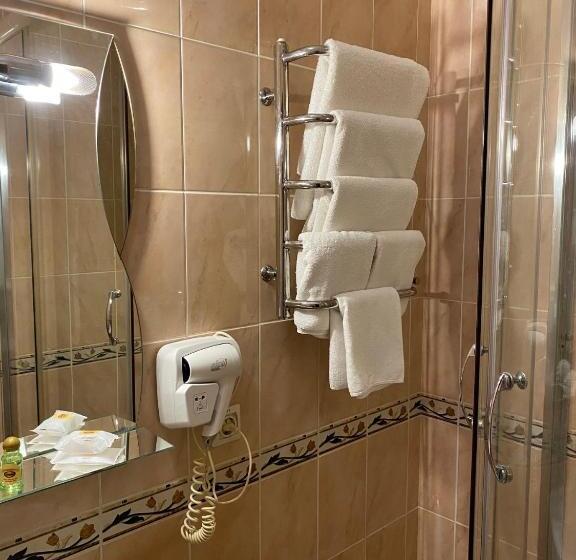 اتاق سوپریور, Spa Hotel Myslyvskiy Dvir