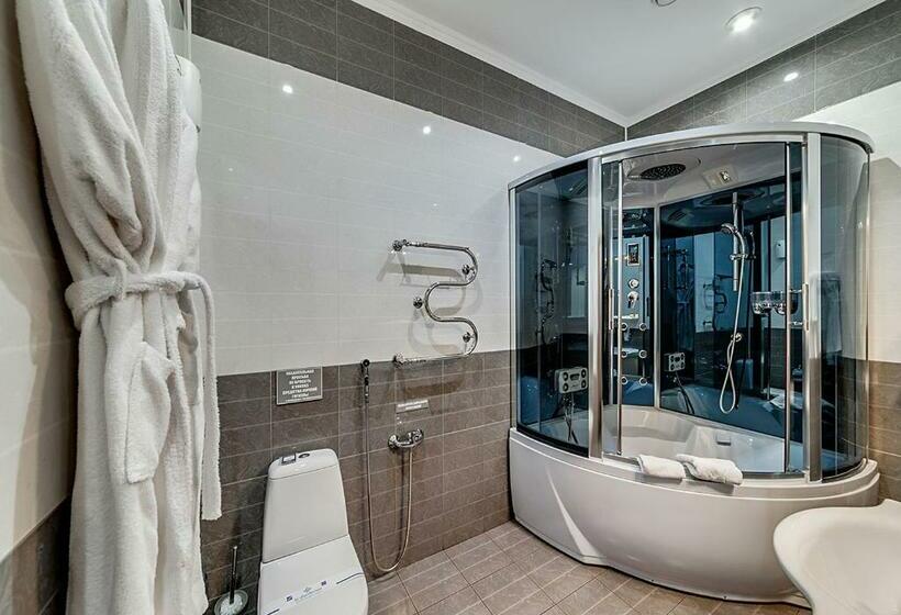 سوییت, Venecia Hotel & Spa