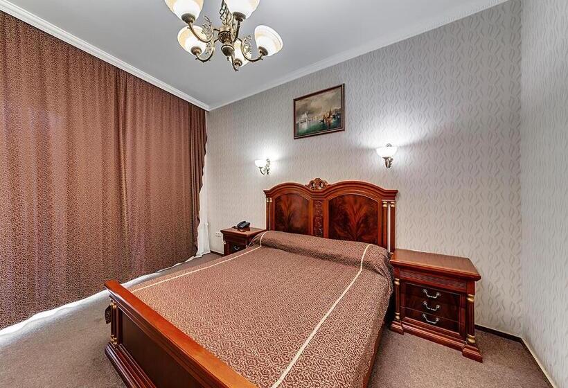 اتاق خانوادگی, Venecia Hotel & Spa