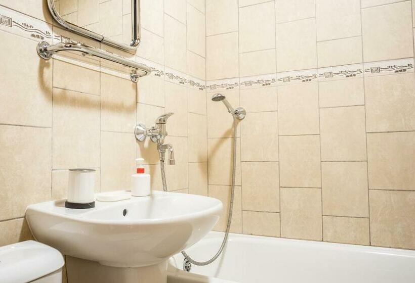 غرفة قياسية, Konopiště Nová Myslivna