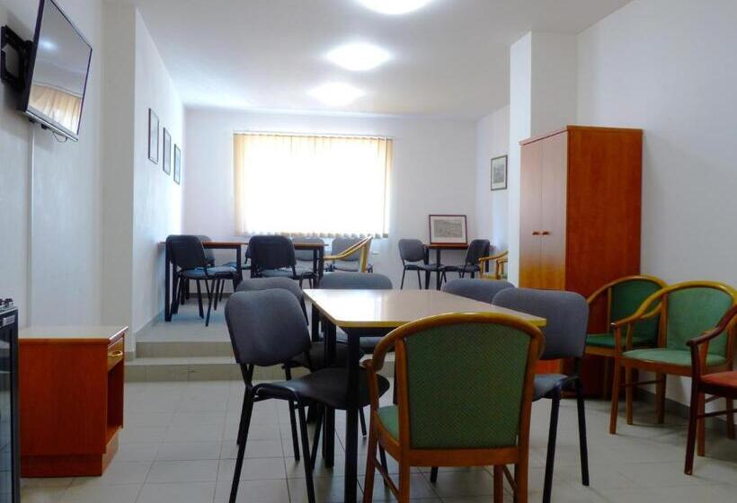 اتاق استاندارد با سرویس بهداشتی مشترک, Ubytovani Rico