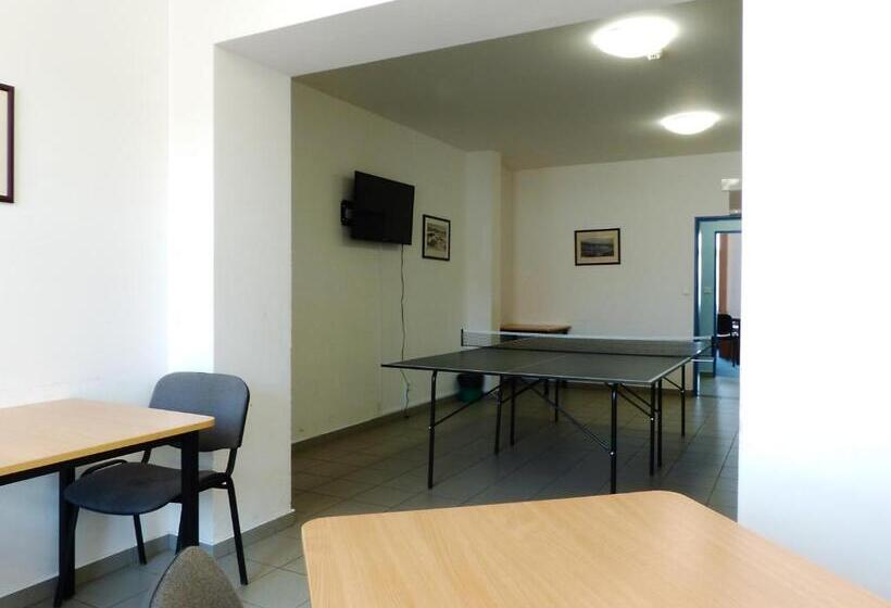 اتاق استاندارد با سرویس بهداشتی مشترک, Ubytovani Rico