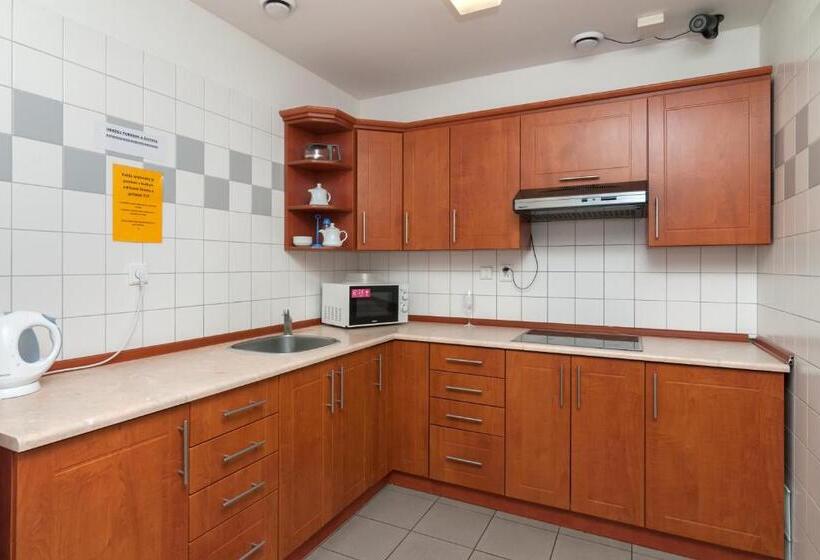 اتاق استاندارد با سرویس بهداشتی مشترک, Ubytovani Rico