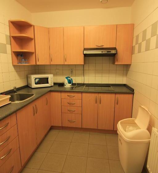 اتاق استاندارد چهارنفره با سرویس بهداشتی مشترک, Ubytovani Rico