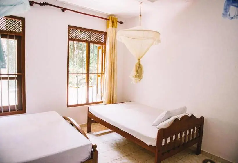 スタンダードルーム, Kadolana Guest House
