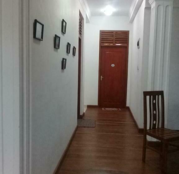 Habitació Estàndard, Open Sky