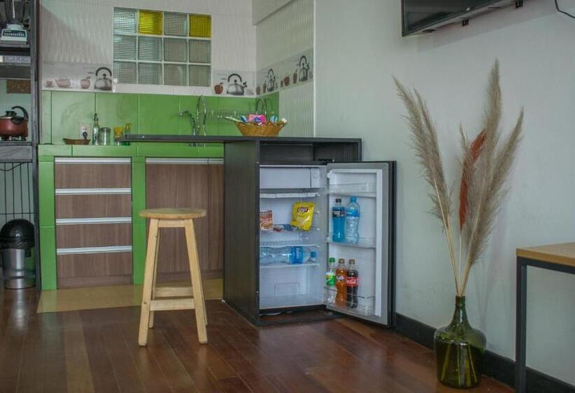 سوییت اجرایی, Skyline