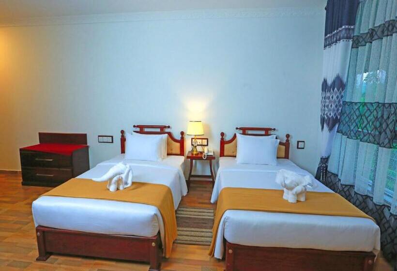 חדר דלוקס נוף לגינה, Centauria Hill Resort