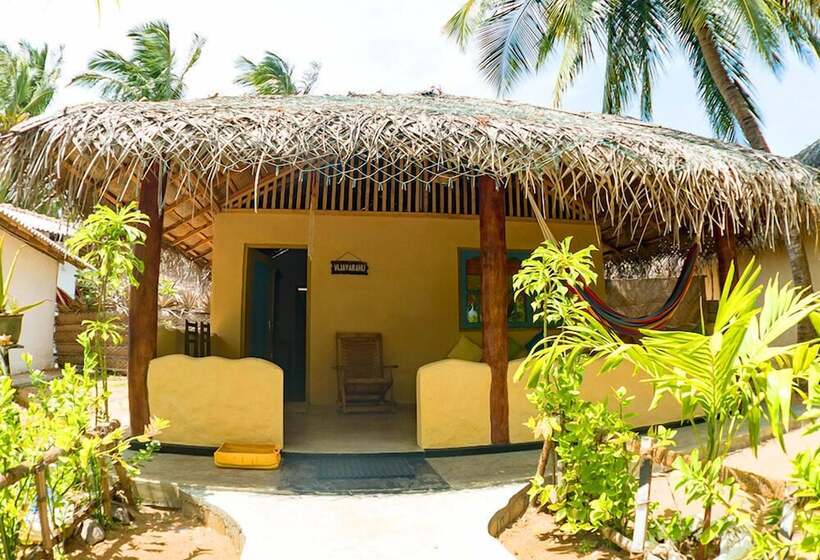 بنگله خانوادگی, De Silva Wind Resort Kalpitiya  Kitesurfing School Sri Lanka