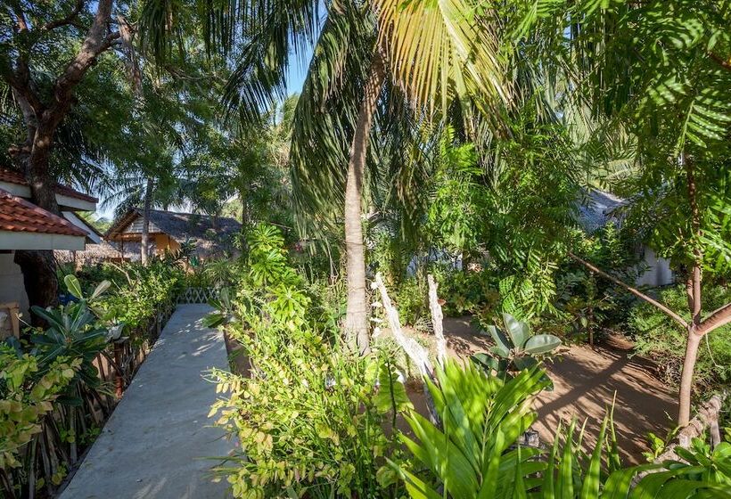 بنگله خانوادگی, De Silva Wind Resort Kalpitiya  Kitesurfing School Sri Lanka