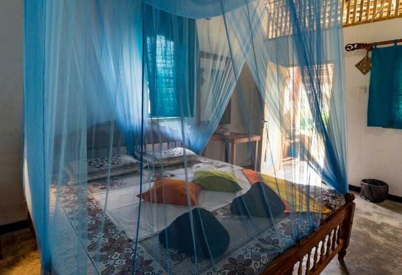 חדר סטנדרט עם טרסה, De Silva Wind Resort Kalpitiya  Kitesurfing School Sri Lanka