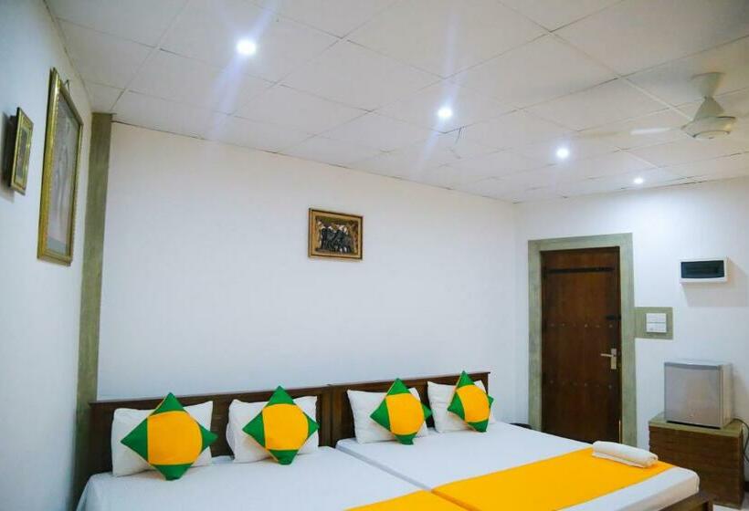 Deluxe-perhehuone, Elegance Range Resort