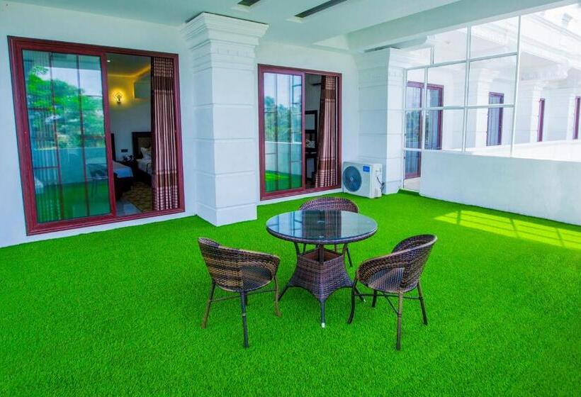 Люкс с Балконом, Euro Star