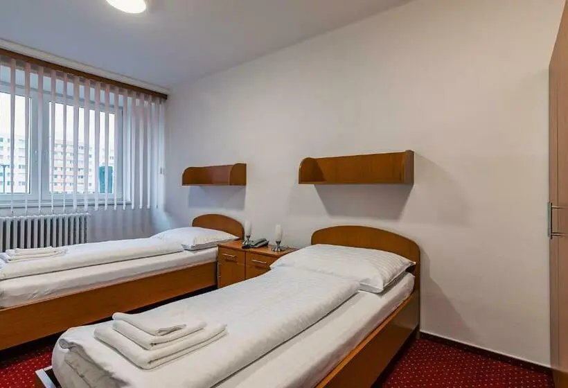 Standard-huone, Garni Všb