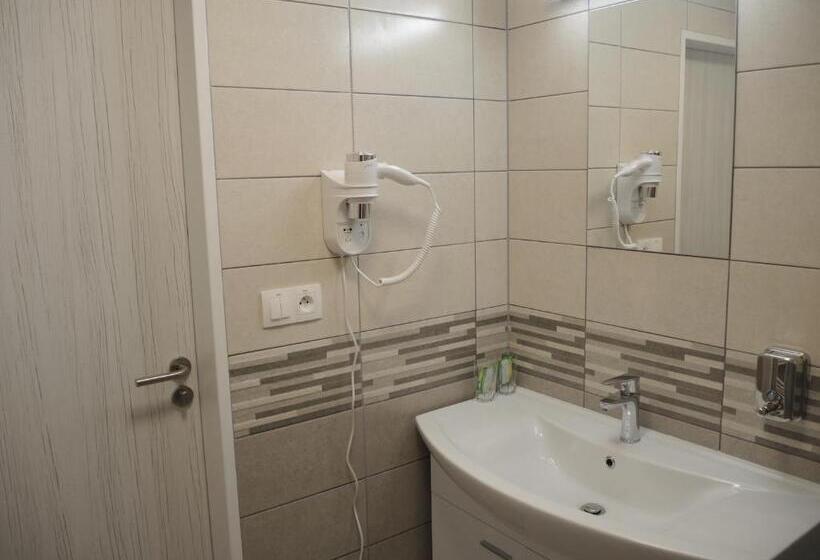 スイート（家族用）, Garni Všb