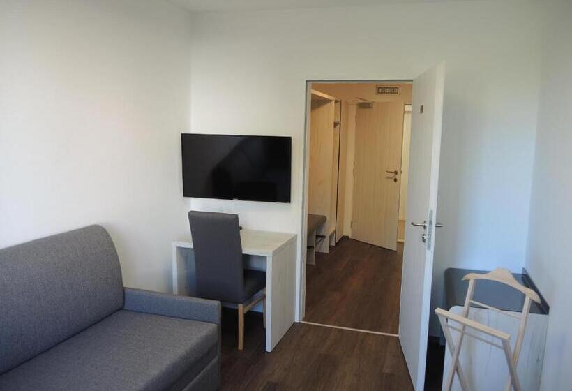 スイート（家族用）, Garni Všb