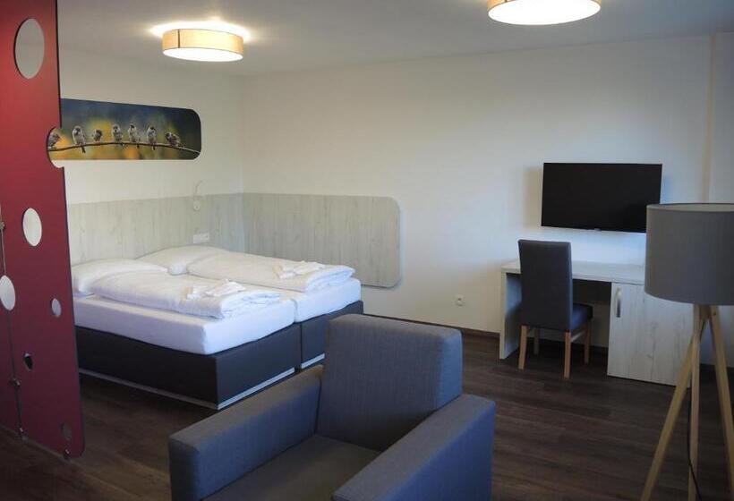 スイート（家族用）, Garni Všb