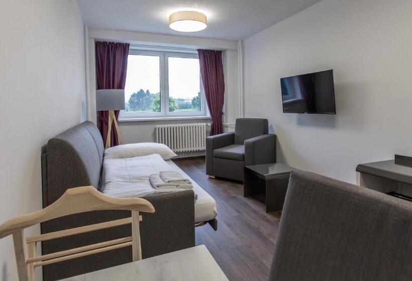 スイート（家族用）, Garni Všb