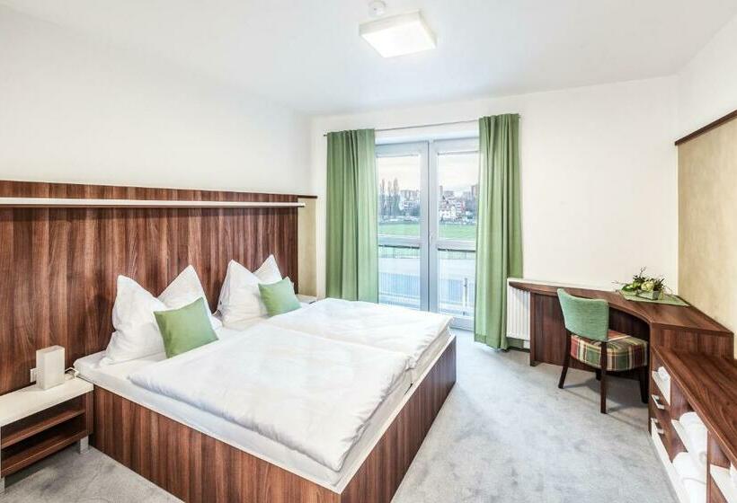 غرفة ديلوكس, Graphic