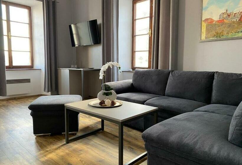 디럭스 룸, Gurman