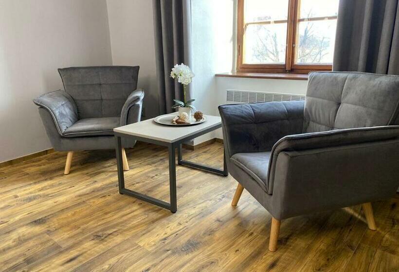 디럭스 룸, Gurman