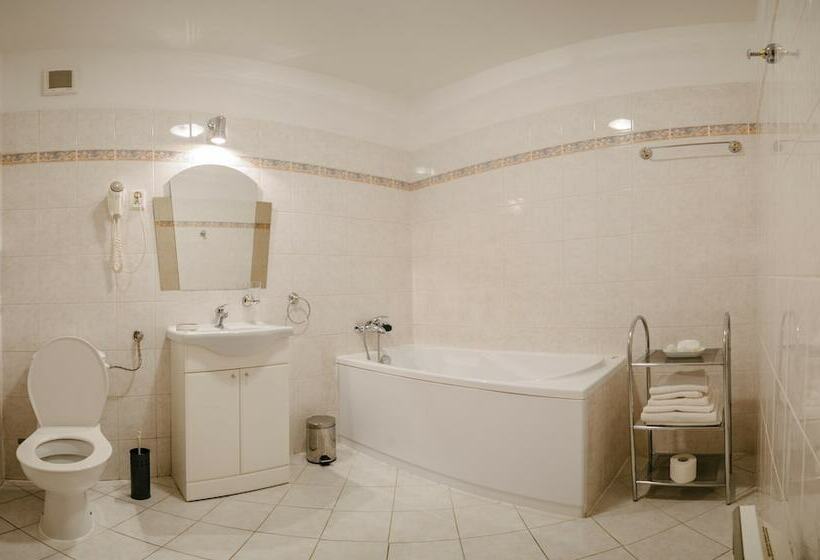 스탠다드 룸, Gurman