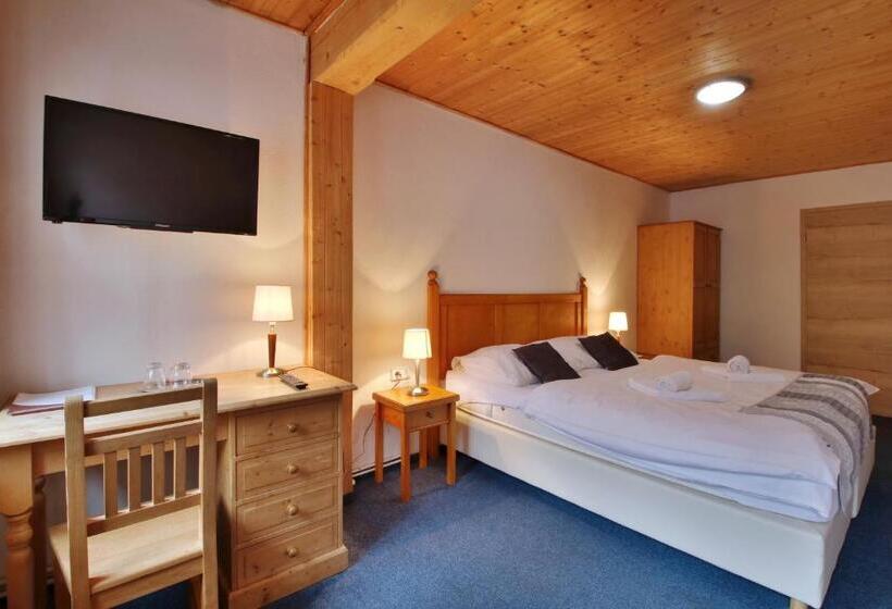 اتاق استاندارد, Hvezda