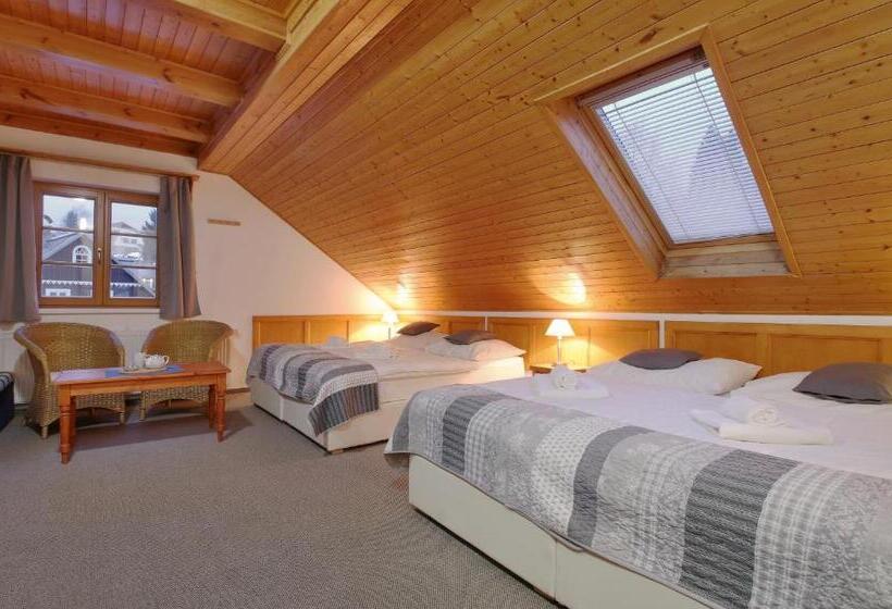 استودیوی استاندارد, Hvezda