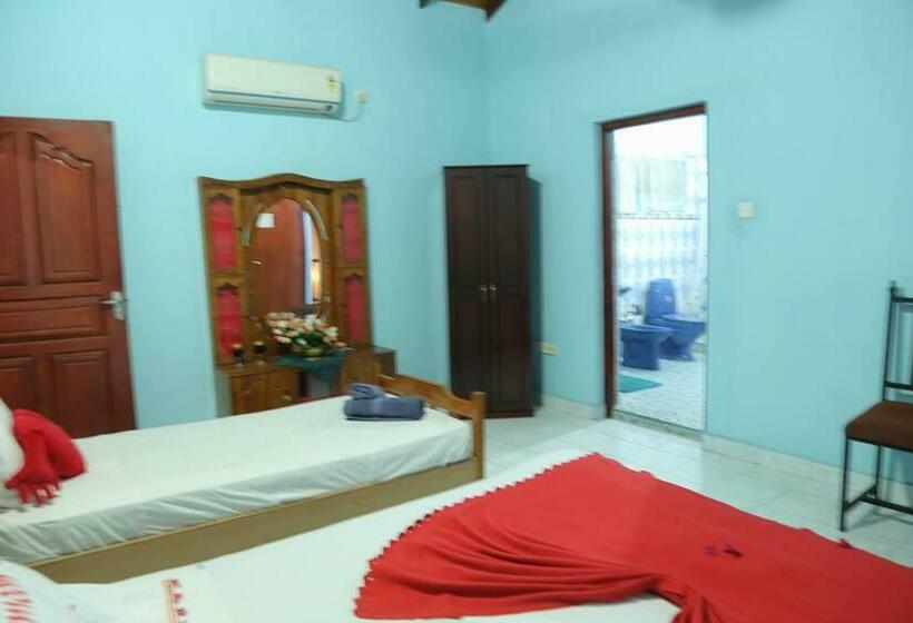 Family Room, Juliyanvilla