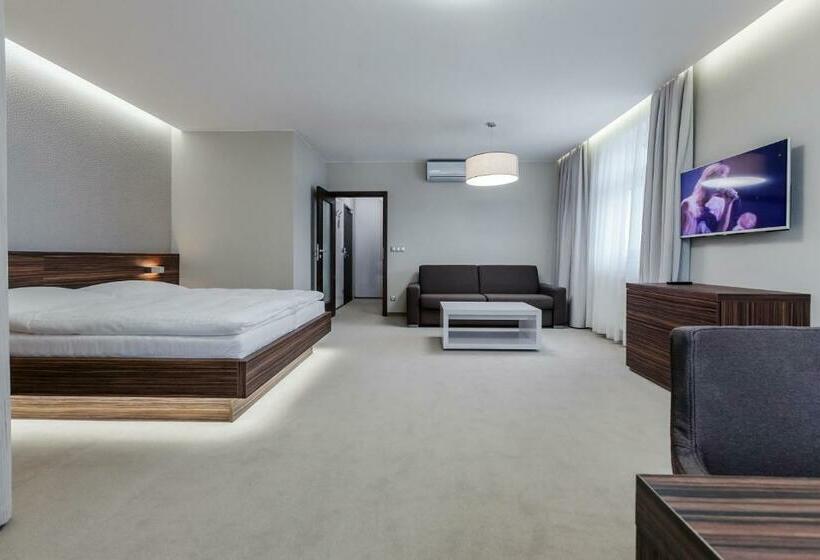 Habitación Deluxe con Hidromasaje, Morava