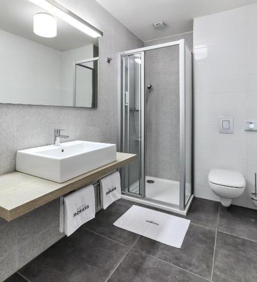 اتاق استاندارد, Morava