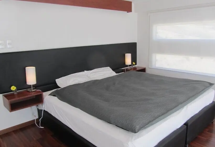 استودیوی استاندارد, Onkel Inn Torres De Copacabana