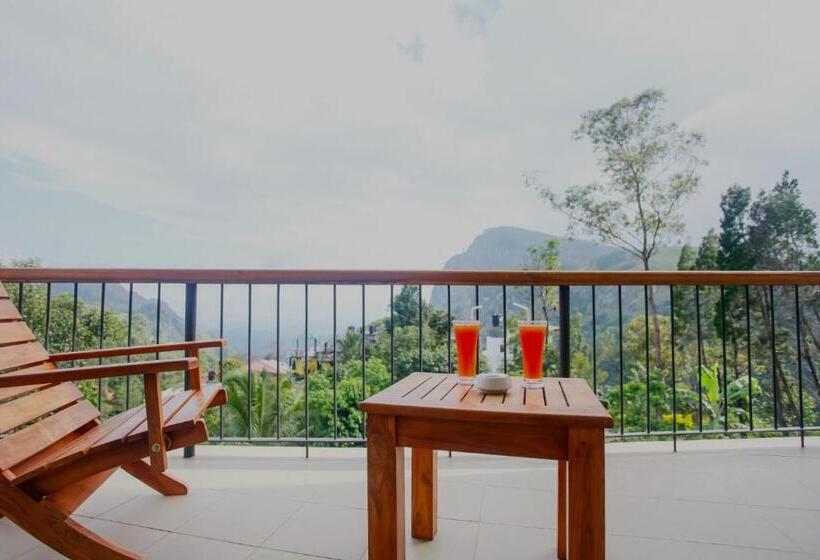 Standard Neljän Hengen Huone, Onrock