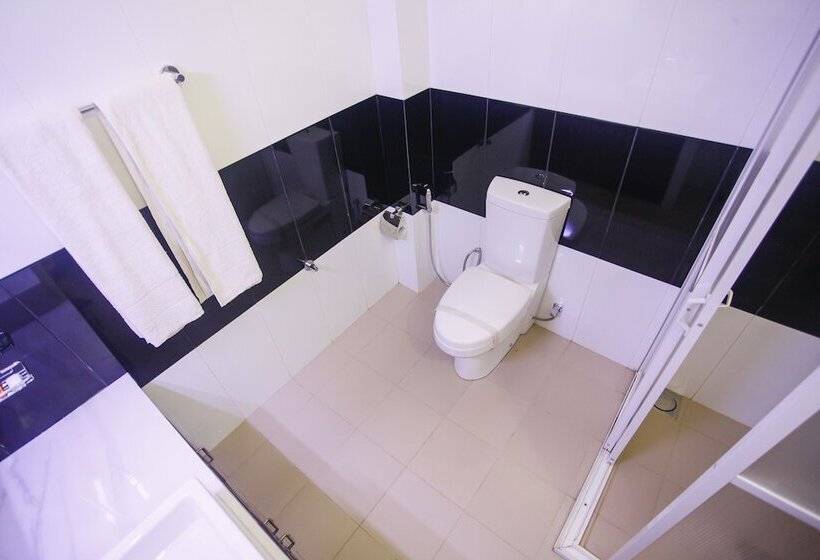 Standard Neljän Hengen Huone, Onrock